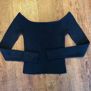 Gently Worn American Eagle Woman’s Off the Shoulder Sweater Size S